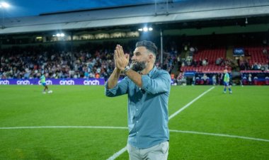 ‘Remarkable’ Tottenham Player’s Unforeseen Exit Stuns Mile Jedinak