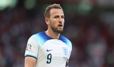 Tottenham’s Stellar Athlete Persuaded to Depart by Club Director