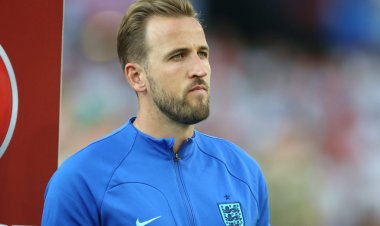 Contrasting views on ‘extraordinary’ Tottenham player: the perspectives of Conte and Postecoglou
