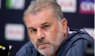 Observations on Ange Postecoglou’s Interaction with Daniel Levy at Tottenham’s Australian Training Session