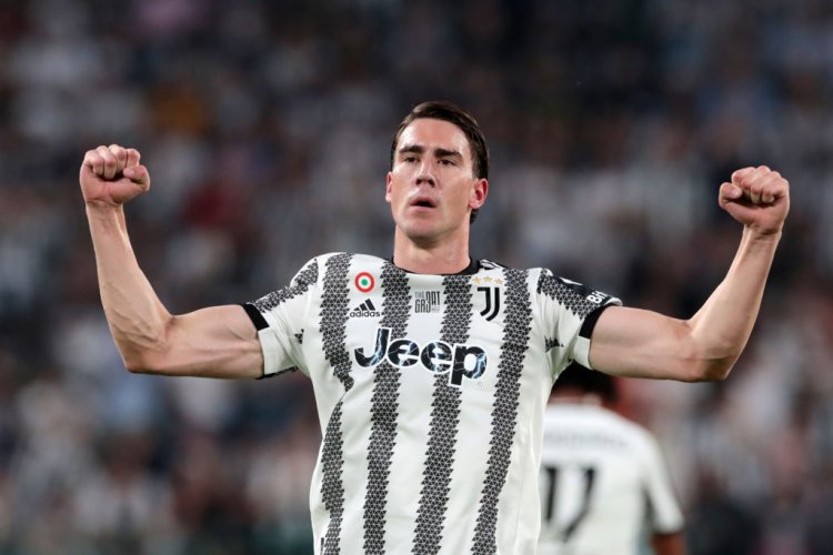 Manchester United Keen on £68m Striker Dusan Vlahovic, a Suspected Harry Kane Replacement at Tottenham