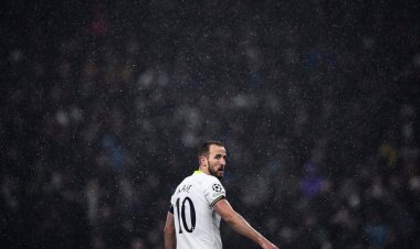 Significant Development in Tottenham’s Summer as Harry Kane Considers Staying